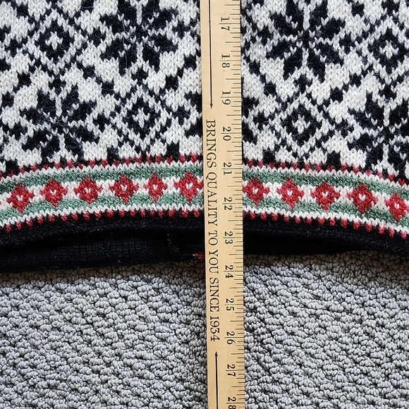 LLBean Women's Black and White Scandinavean Button Front Cardigan Sweater Size M - Picture 6 of 8